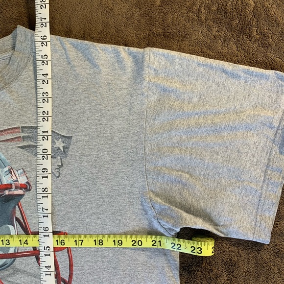 SOLD VINTAGE Y2K NEW ENGLAND PATRIOTS HELMET & LOGO NFL GRAY LARGE T-SHIRT - Picture 9 of 9